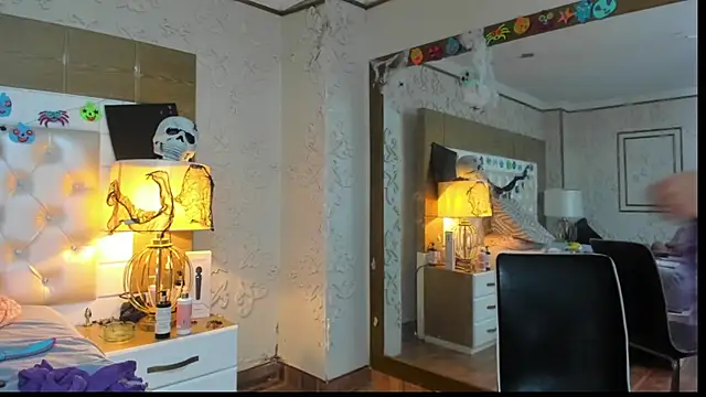 TaraaHot online show from October 31, 10:33 pm