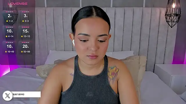 lea gray online show from October 27, 6:23 pm