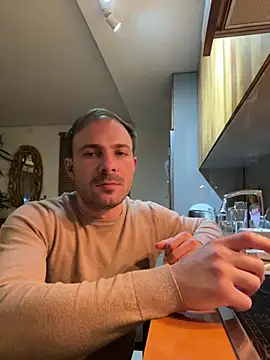 Adventurehotman online show from December 22, 12:07 am