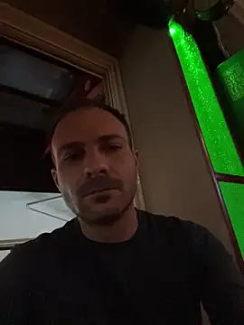 Snapshot of Adventurehotman chatting on May 18, 6:36 pm Adventurehotman online show from May 18, 6:36 pm
