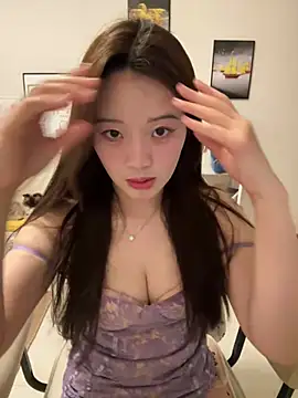 Snapshot of rose-u chatting on March 4, 3:55 am rose-u online show from March 4, 3:55 am