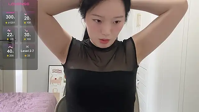 rose-u online show from October 22, 1:17 am