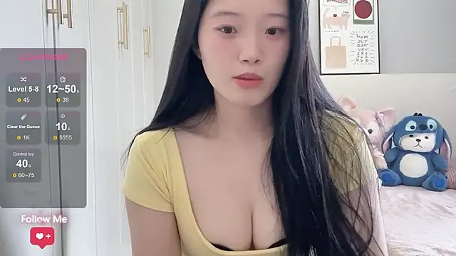 rose-u online show from April 25, 1:19 am