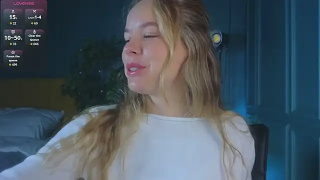 Snapshot of milly_shy chatting on September 26, 6:39 am milly shy online show from September 26, 6:39 am