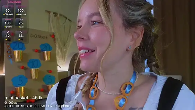 Snapshot of milly_shy chatting on October 3, 7:27 am milly shy online show from October 3, 7:27 am