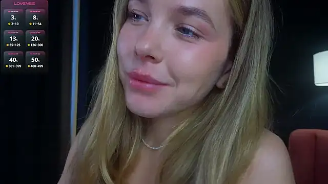 Snapshot of milly_shy chatting on October 9, 7:17 am milly shy online show from October 9, 7:17 am