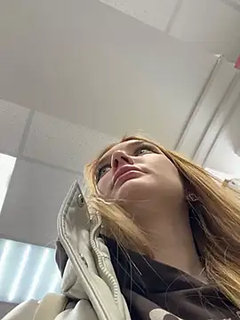 Snapshot of AmmyHot chatting on February 12, 6:51 am AmmyHot online show from February 12, 6:51 am