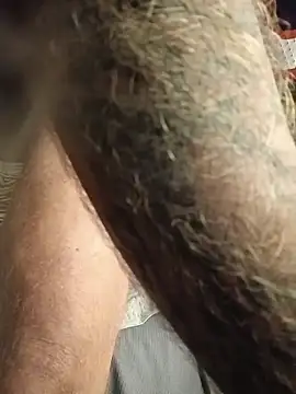 Hotbodyscottie online show from November 21, 8:35 am