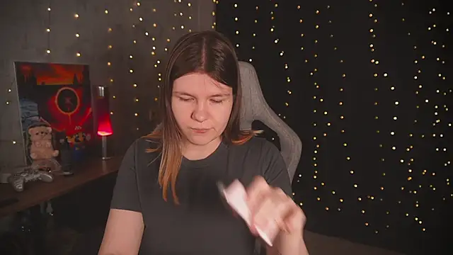 cuteamberlyyy online show from December 18, 4:51 am