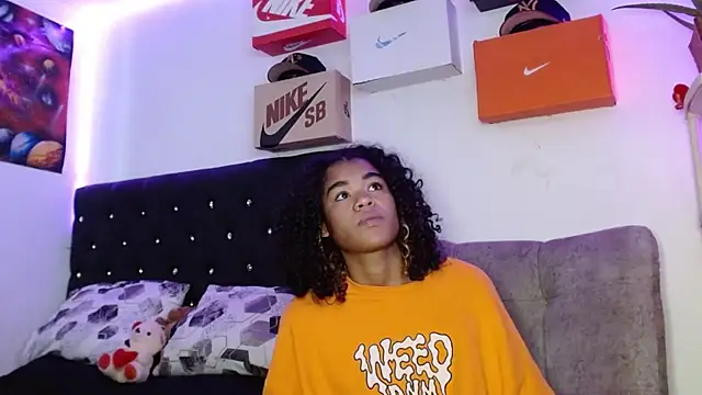 king  Black online show from February 8, 7:27 pm