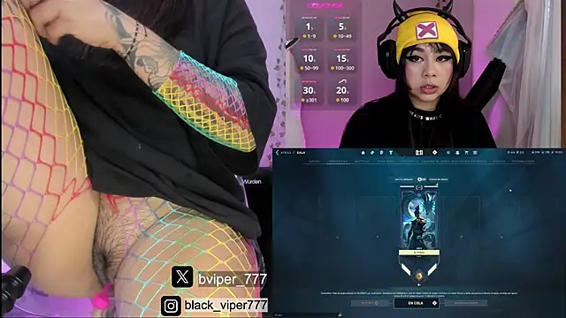 Snapshot of viper777_ chatting on February 27, 8:09 pm viper777 online show from February 27, 8:09 pm