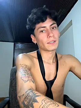 Snapshot of Amahd696 chatting on September 22, 11:07 pm Amahd696 online show from September 22, 11:07 pm