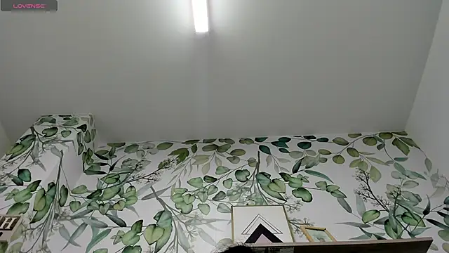 Snapshot of atilanadiaz7 chatting on February 3, 7:00 pm atilanadiaz7 online show from February 3, 7:00 pm