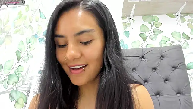 Snapshot of atilanadiaz7 chatting on December 13, 7:53 pm atilanadiaz7 online show from December 13, 7:53 pm