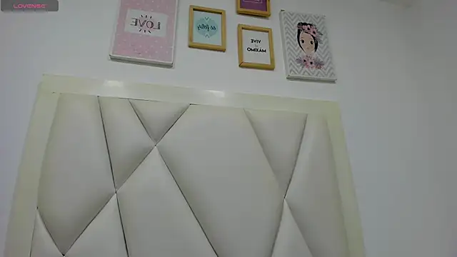 atilanadiaz7 online show from February 12, 6:03 pm