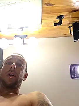 Snapshot of Twin2222 chatting on September 21, 5:20 am Twin2222 online show from September 21, 5:20 am