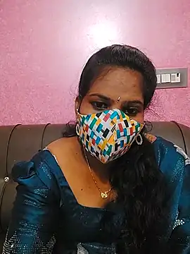 melina214 online show from May 25, 4:24 pm