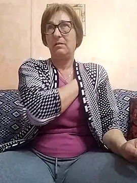 Snapshot of passione503 chatting on February 20, 12:04 pm passione503 online show from February 20, 12:04 pm