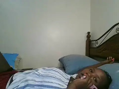 Sonnia  online show from February 25, 1:50 pm