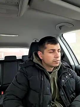 hornny1995 online show from December 13, 10:19 am