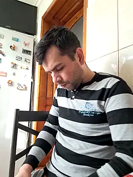 hornny1995 online show from February 13, 7:37 am