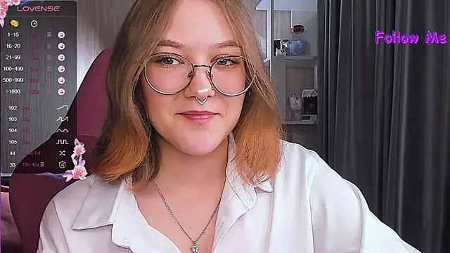 Snapshot of bunny_bubble chatting on January 18, 10:06 pm bunny bubble online show from January 18, 10:06 pm