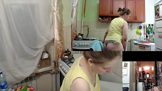 Sakura Green online show from November 4, 4:28 pm