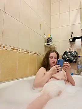 Sakura Green online show from March 7, 8:06 pm