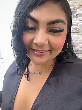 Juli Walker online show from March 12, 2:23 pm