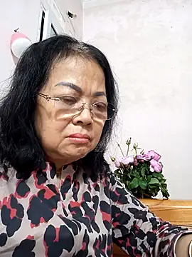 Hotestlove online show from December 14, 10:20 am