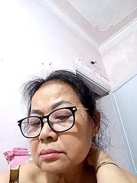 Hotestlove online show from March 8, 2:21 pm