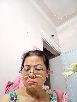 Hotestlove online show from April 28, 10:48 pm