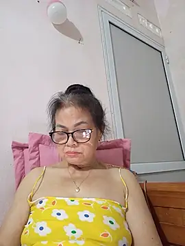 Hotestlove online show from June 25, 4:01 am