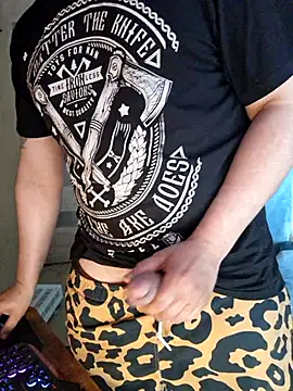Foxyshaved online show from May 17, 10:22 am