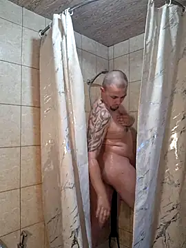 Foxyshaved online show from May 19, 6:31 am