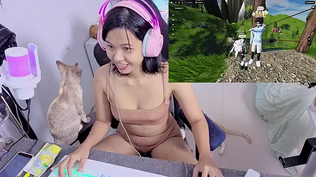 Snapshot of Kana_G chatting on November 11, 8:47 am Kana G online show from November 11, 8:47 am