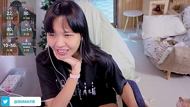 Snapshot of Kana_G chatting on December 15, 8:40 am Kana G online show from December 15, 8:40 am