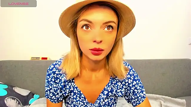  ellen meow  online show from October 4, 12:25 pm