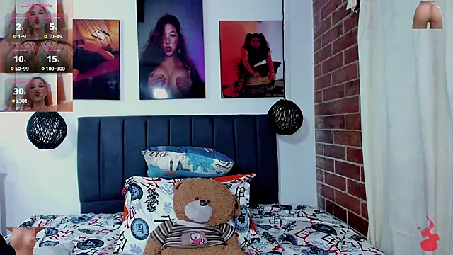 Snapshot of kyliejenner_hot chatting on November 23, 3:06 am kyliejenner hot online show from November 23, 3:06 am