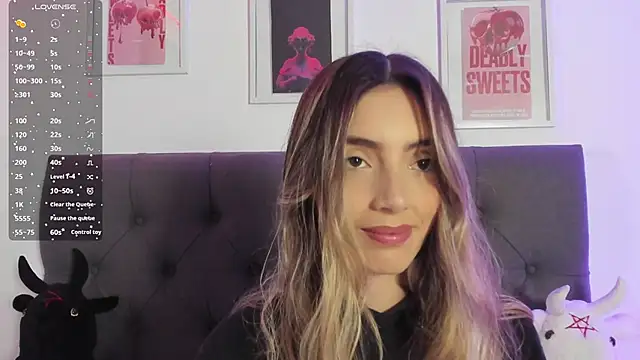 IsadoraGalle  online show from March 7, 1:02 am