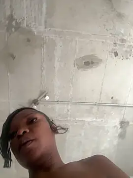 slimcateee online show from April 29, 7:34 am