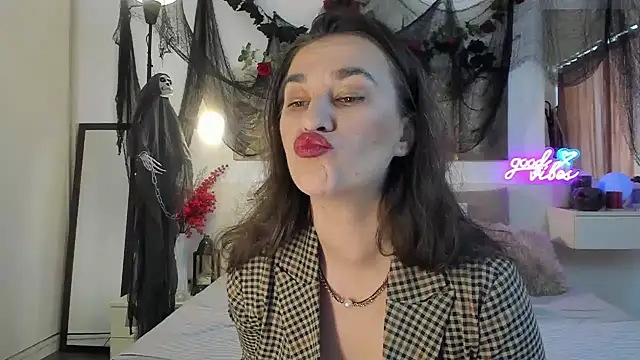 JoyCasidy online show from October 17, 9:23 am