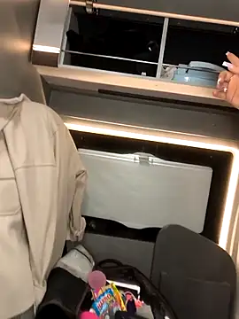 Snapshot of emma4xxx chatting on September 14, 8:19 pm emma4xxx online show from September 14, 8:19 pm