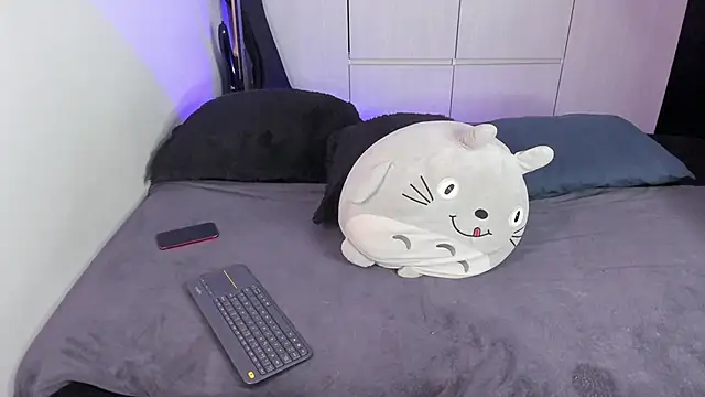 Snapshot of Aventure_Twinks chatting on January 21, 1:43 pm Aventure Twinks online show from January 21, 1:43 pm