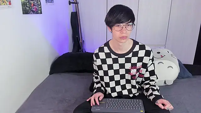 Snapshot of Aventure_Twinks chatting on January 28, 10:34 am Aventure Twinks online show from January 28, 10:34 am