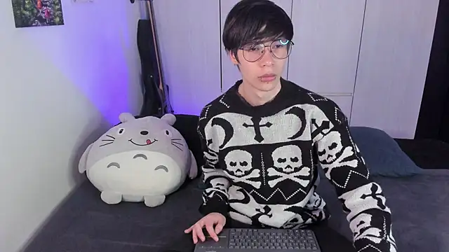 Snapshot of Aventure_Twinks chatting on January 30, 10:08 am Aventure Twinks online show from January 30, 10:08 am