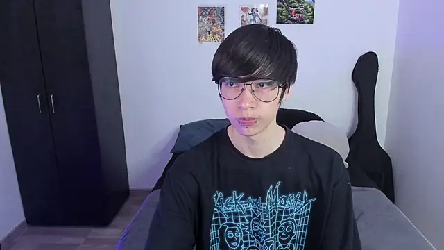 Snapshot of Aventure_Twinks chatting on February 12, 11:09 pm Aventure Twinks online show from February 12, 11:09 pm