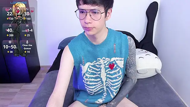 Snapshot of Aventure_Twinks chatting on March 8, 6:16 pm Aventure Twinks online show from March 8, 6:16 pm