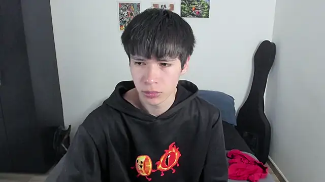 Snapshot of Aventure_Twinks chatting on October 2, 4:36 pm Aventure Twinks online show from October 2, 4:36 pm