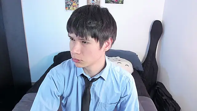 Snapshot of Aventure_Twinks chatting on February 6, 3:44 am Aventure Twinks online show from February 6, 3:44 am